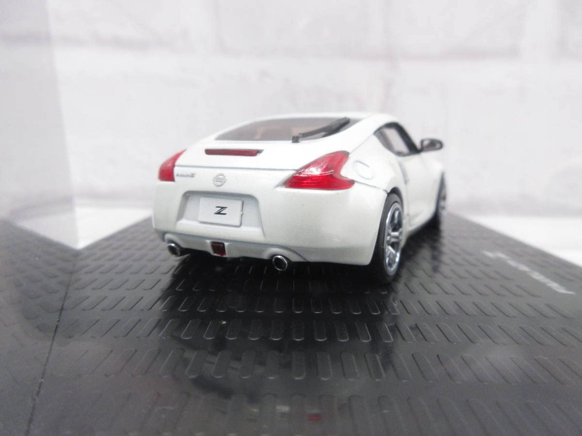 Amazon | ミニカー 1/43 日産 フェアレディZ Z34 FAIRLADYZ